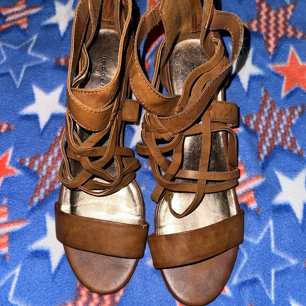 Wedge sandals